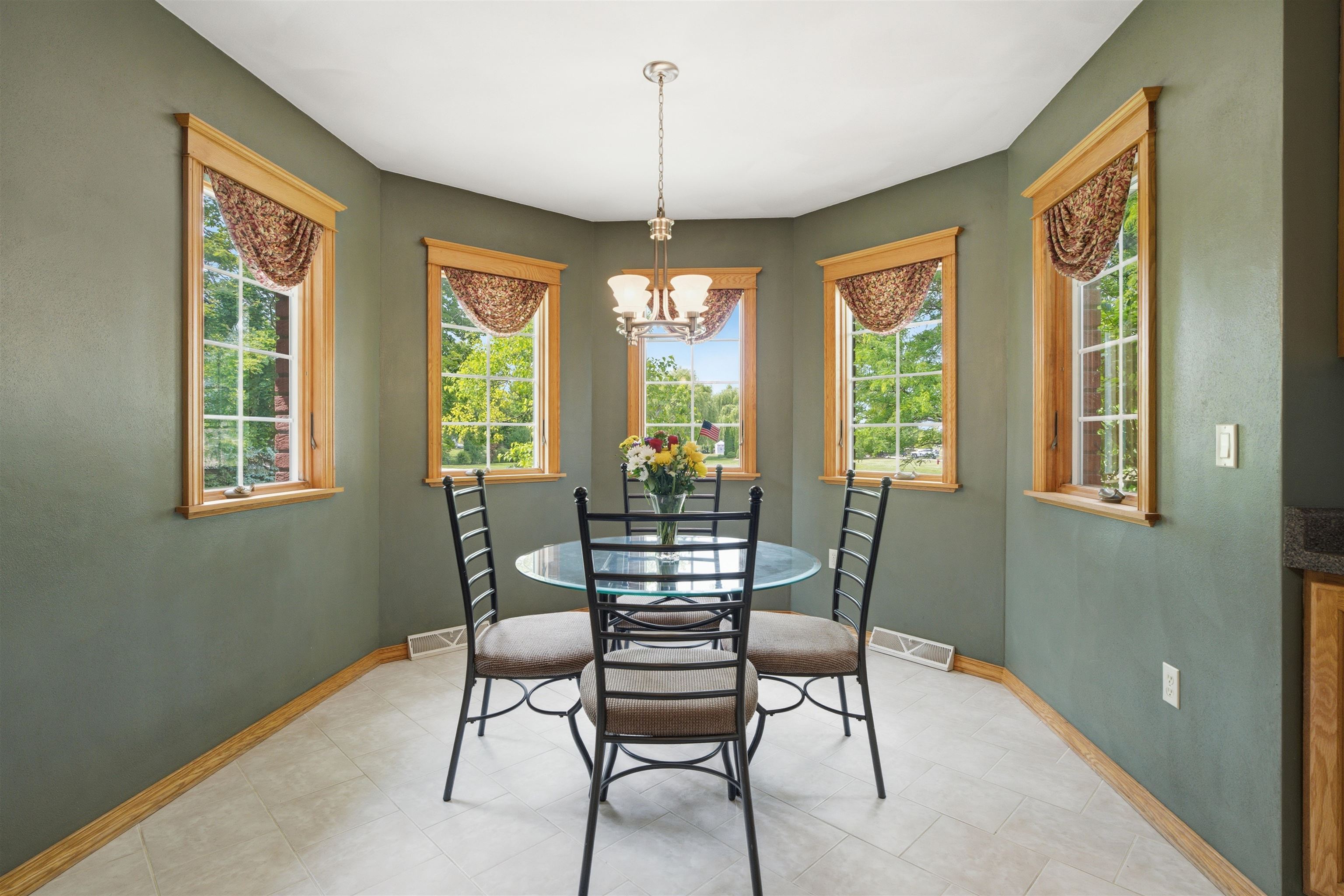 1 West Cedar Street Hilbert, WI 54129 - Photo 8 of 58