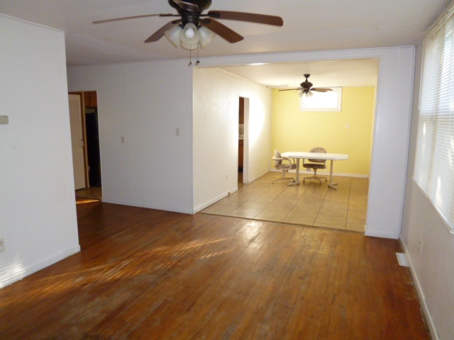 11200 Sawmill Road Elberfeld, IN 47613 - Photo 3 of 17 Gallery Image 3