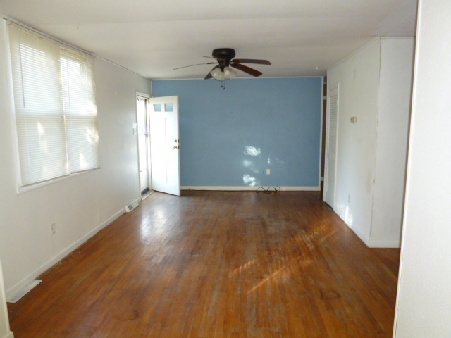 11200 Sawmill Road Elberfeld, IN 47613 - Photo 5 of 17 Gallery Image 5