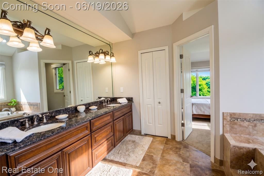 1576 Galena Rochester Hills, MI 48306 - Photo 19 of 28