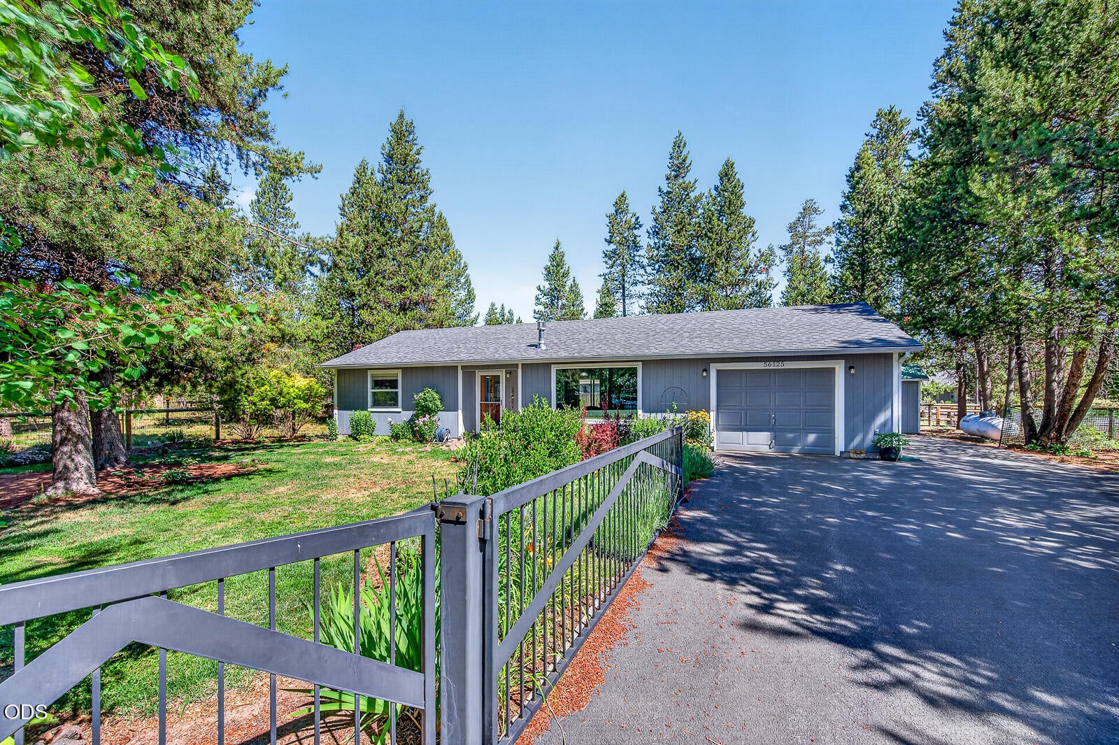 56125 Snow Goose Road Bend, OR 97707 - Photo 2 of 32