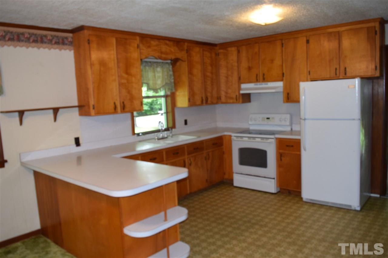 8075 Springfield School Road Kenly, NC 27542 - Photo 7 of 15