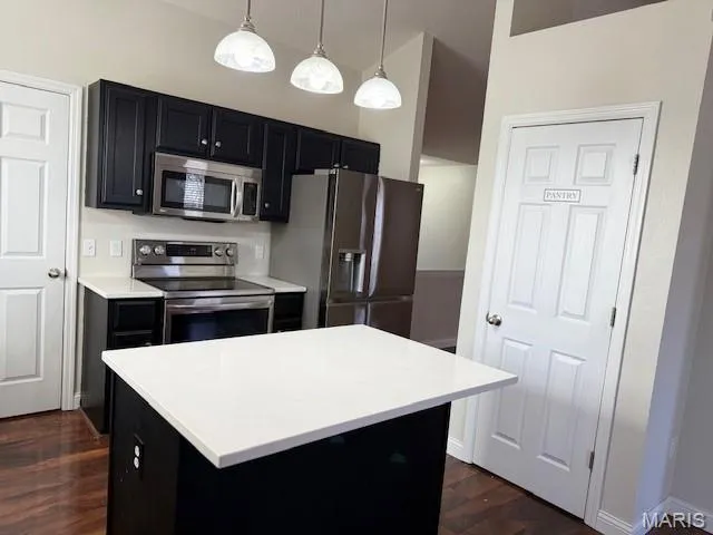 $359,900 | 2908 Elderwood Circle, High Ridge, MO 63049