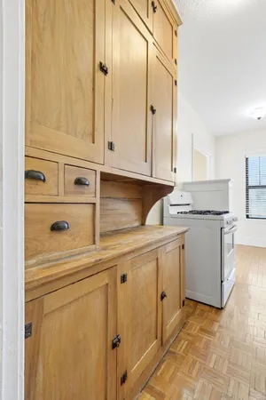 $995 | 220 East 19th Street, Unit 201, Minneapolis, MN 55403
