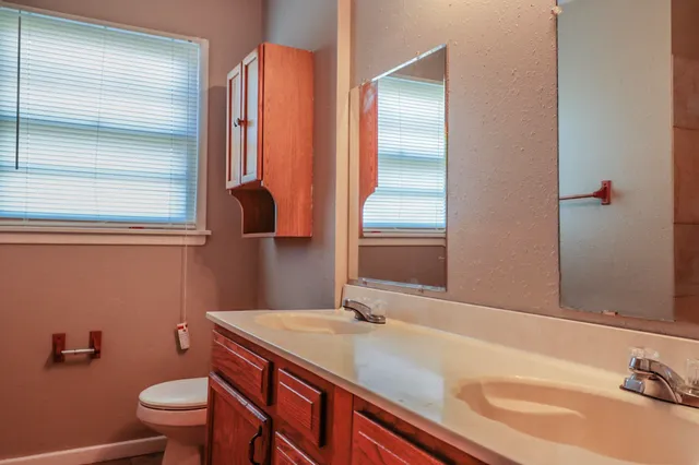 $975 | 2005 43rd Street, Lubbock, TX 79412