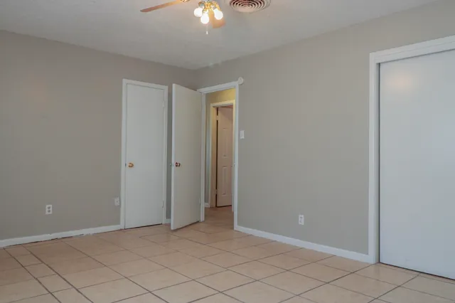 $975 | 2005 43rd Street, Lubbock, TX 79412