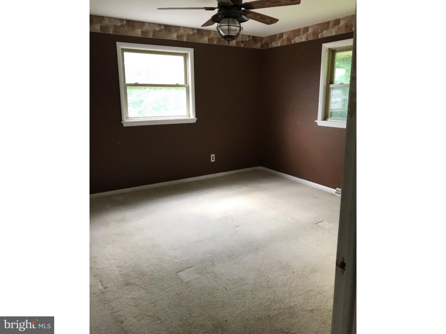 316 West Browning Road Bellmawr, NJ 08031 - Photo 3 of 15