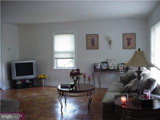 300 Greenhill Road Willow Grove, PA 19090 - Photo 2 of 6 Gallery Image 2