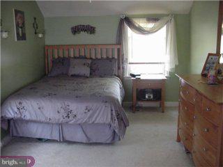 300 Greenhill Road Willow Grove, PA 19090 - Photo 4 of 6 Gallery Image 4