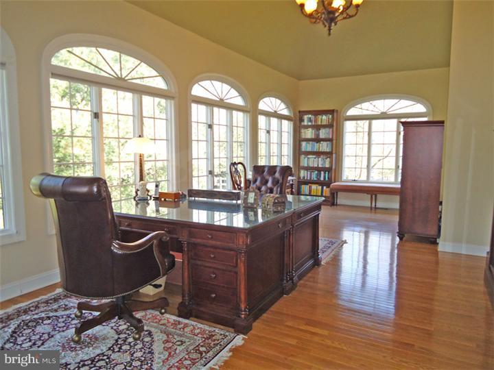 45 Diamond Rock Road Phoenixville, PA 19460 - Photo 5 of 25 Library