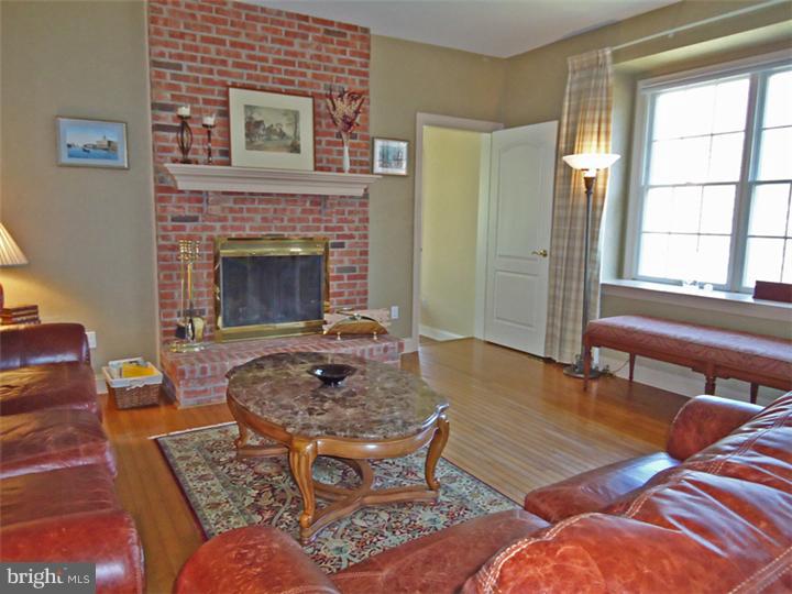 45 Diamond Rock Road Phoenixville, PA 19460 - Photo 8 of 25 Family Room