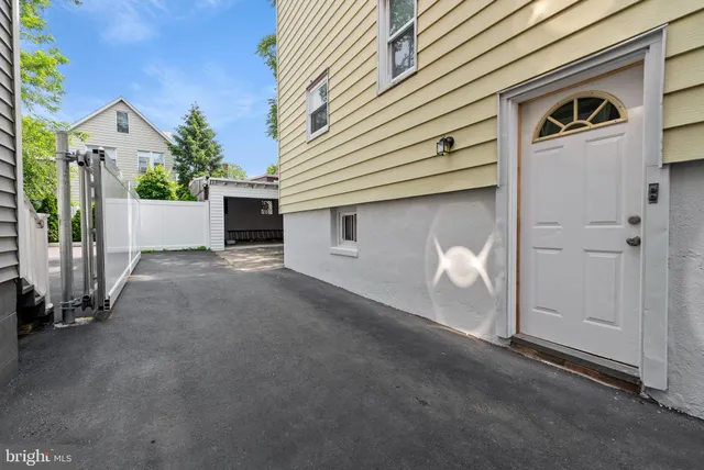 a view of a house with a garage