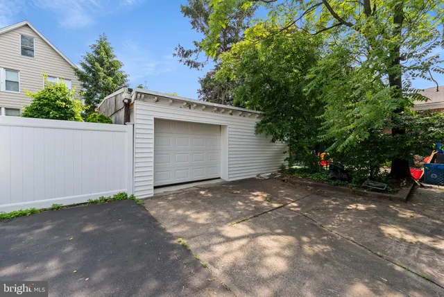 a view of a house with a garage