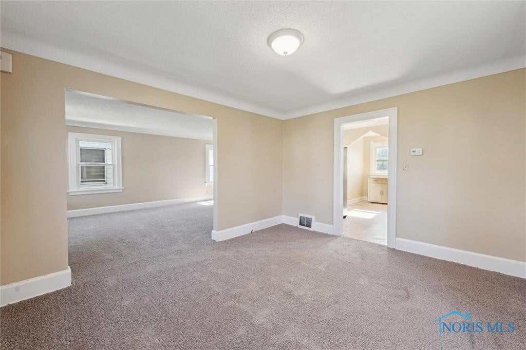 3848 Bellevue Road Toledo, OH 43613 - Photo 11 of 49 Gallery Image 11