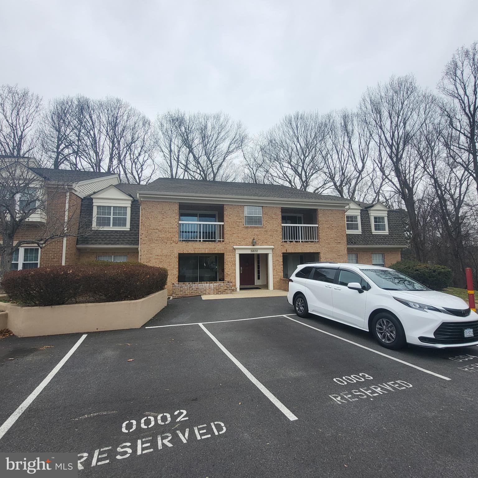5800 Cove Landing Road, Unit 303 Burke, VA 22015 - Photo 2 of 84 Front of building-plenty of parking