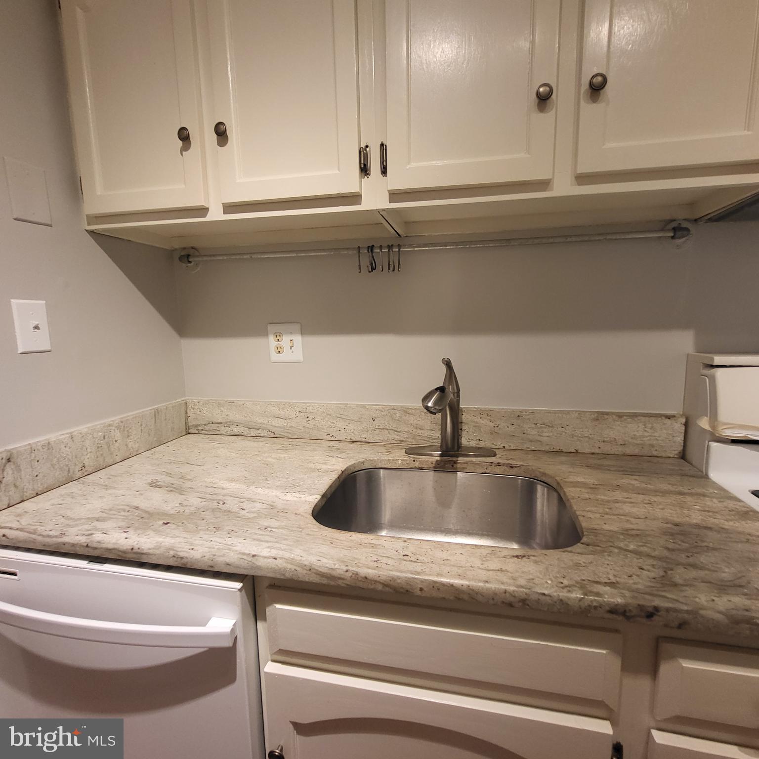 5800 Cove Landing Road, Unit 303 Burke, VA 22015 - Photo 26 of 84