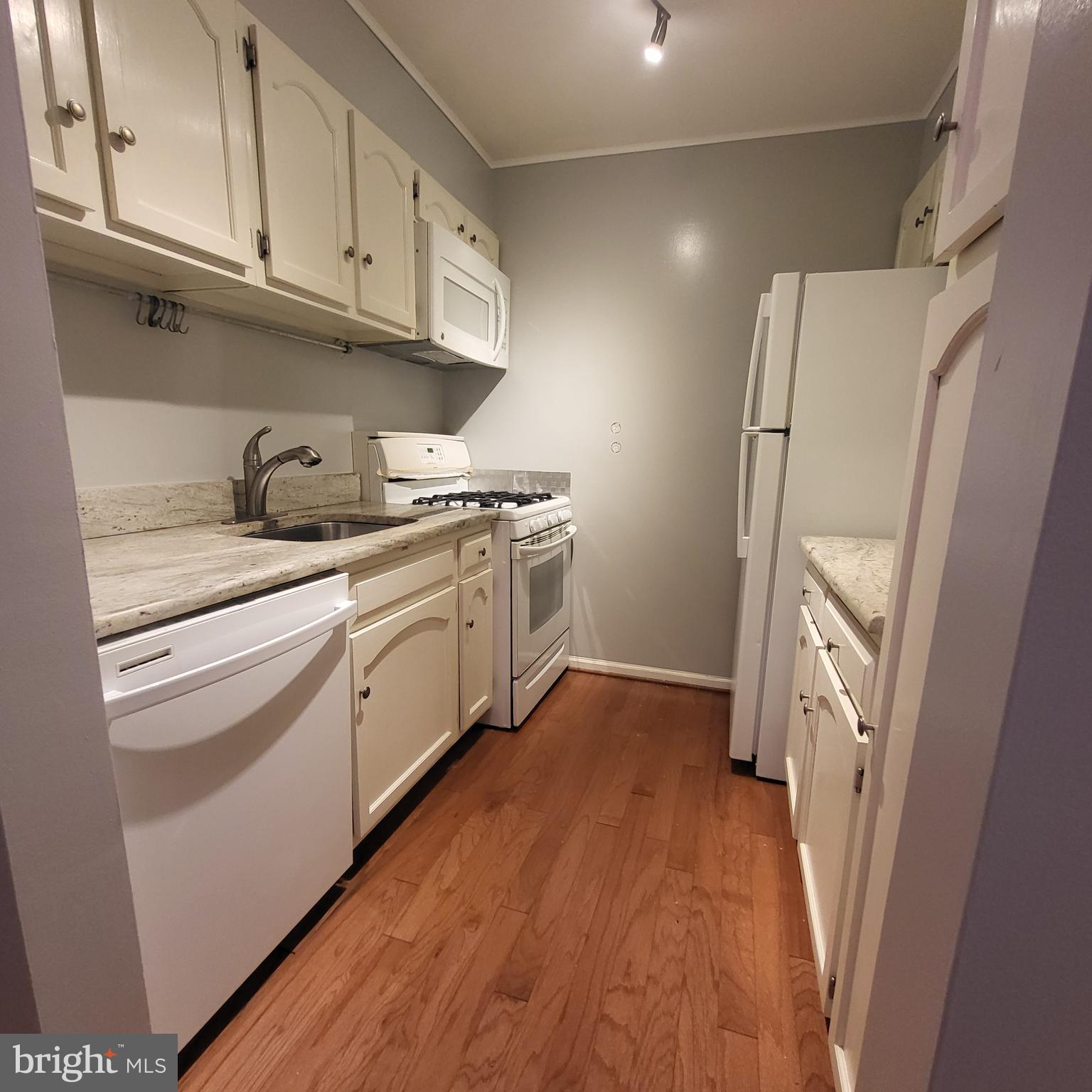 5800 Cove Landing Road, Unit 303 Burke, VA 22015 - Photo 27 of 84