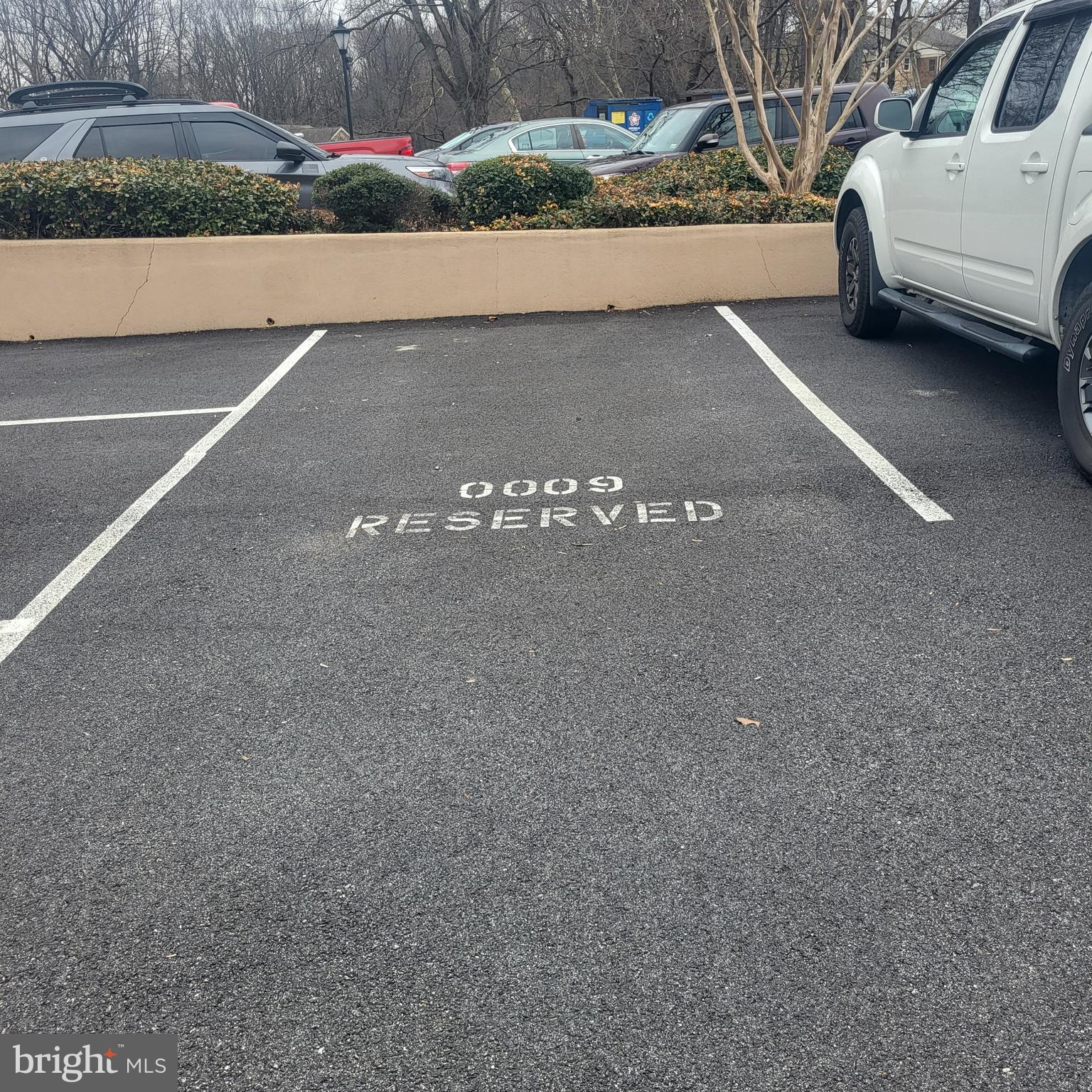 5800 Cove Landing Road, Unit 303 Burke, VA 22015 - Photo 37 of 84 1 reserved parking space