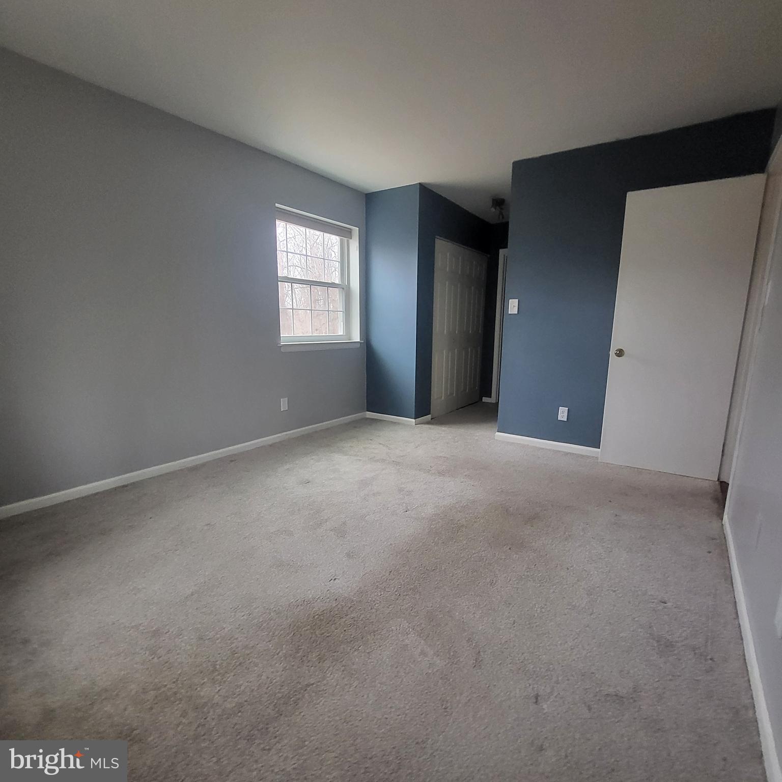 5800 Cove Landing Road, Unit 303 Burke, VA 22015 - Photo 39 of 84 Large Primary bedroom (carpets aren't dirty)