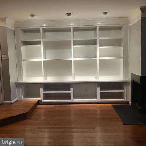 $2,500 | 5800 Cove Landing Road, Unit 303, Burke, VA 22015