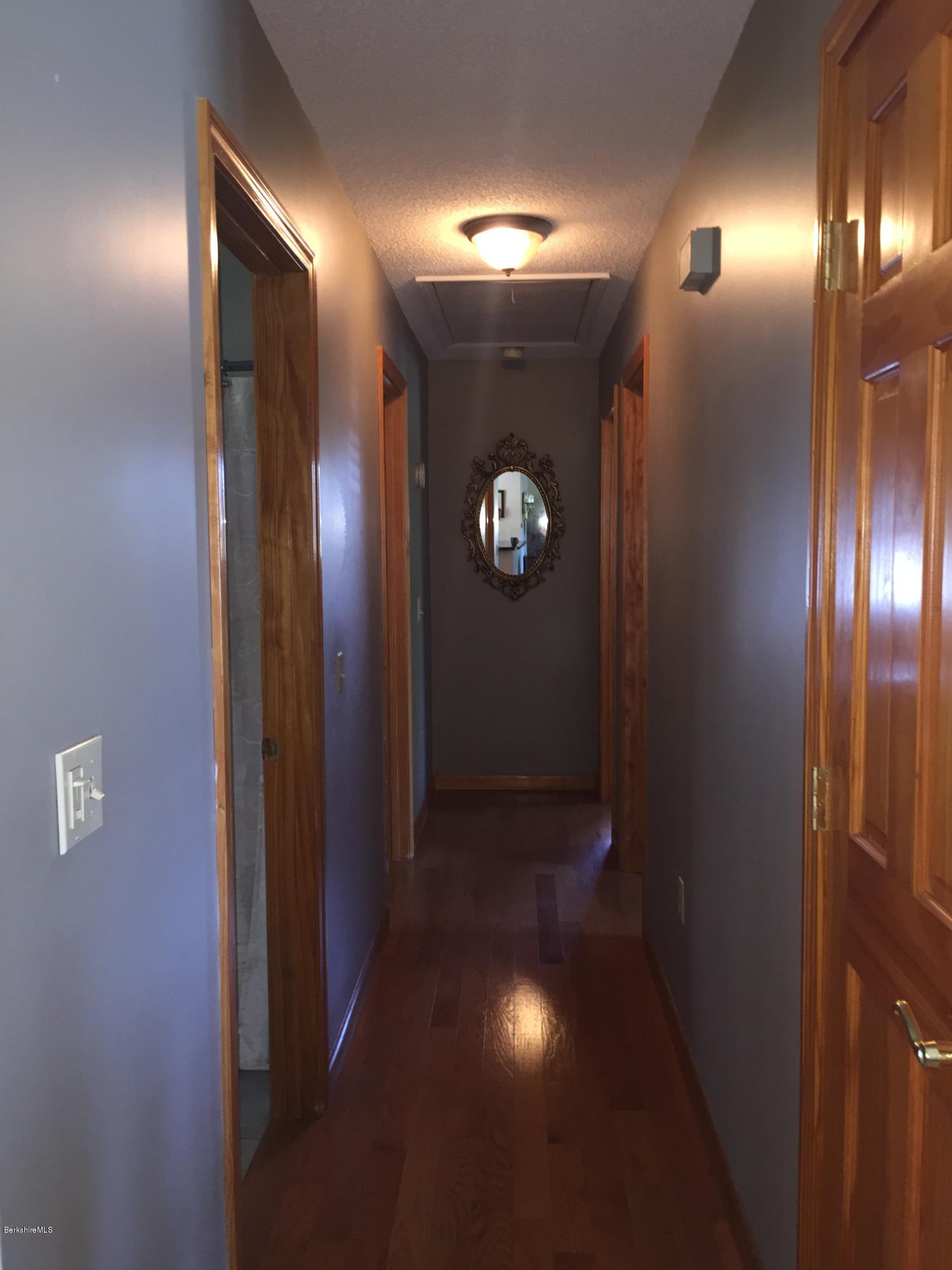 54 Winesap Road Pittsfield, MA 01201 - Photo 12 of 21 54 Winesap 10-12-2015 982