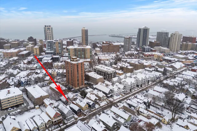 $619,900 | 1850 North Warren Avenue, Milwaukee, WI 53202