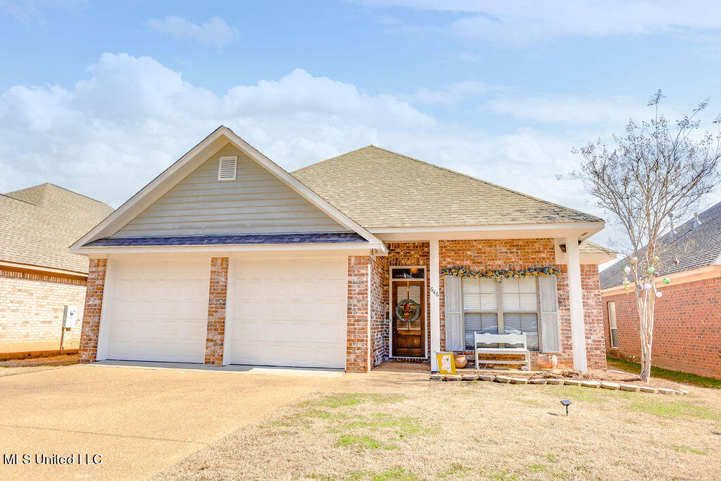 646 Westhill Road Brandon, MS 39042 - Photo 1 of 37 R6__28801 (4)