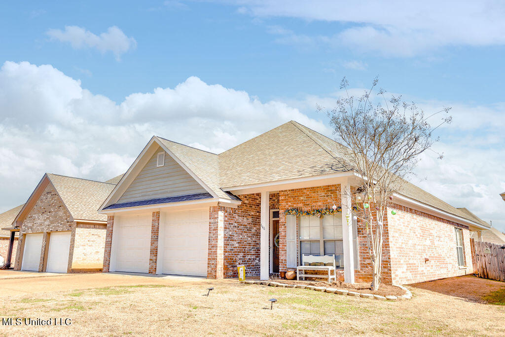 646 Westhill Road Brandon, MS 39042 - Photo 2 of 37 R6__28711 (1)