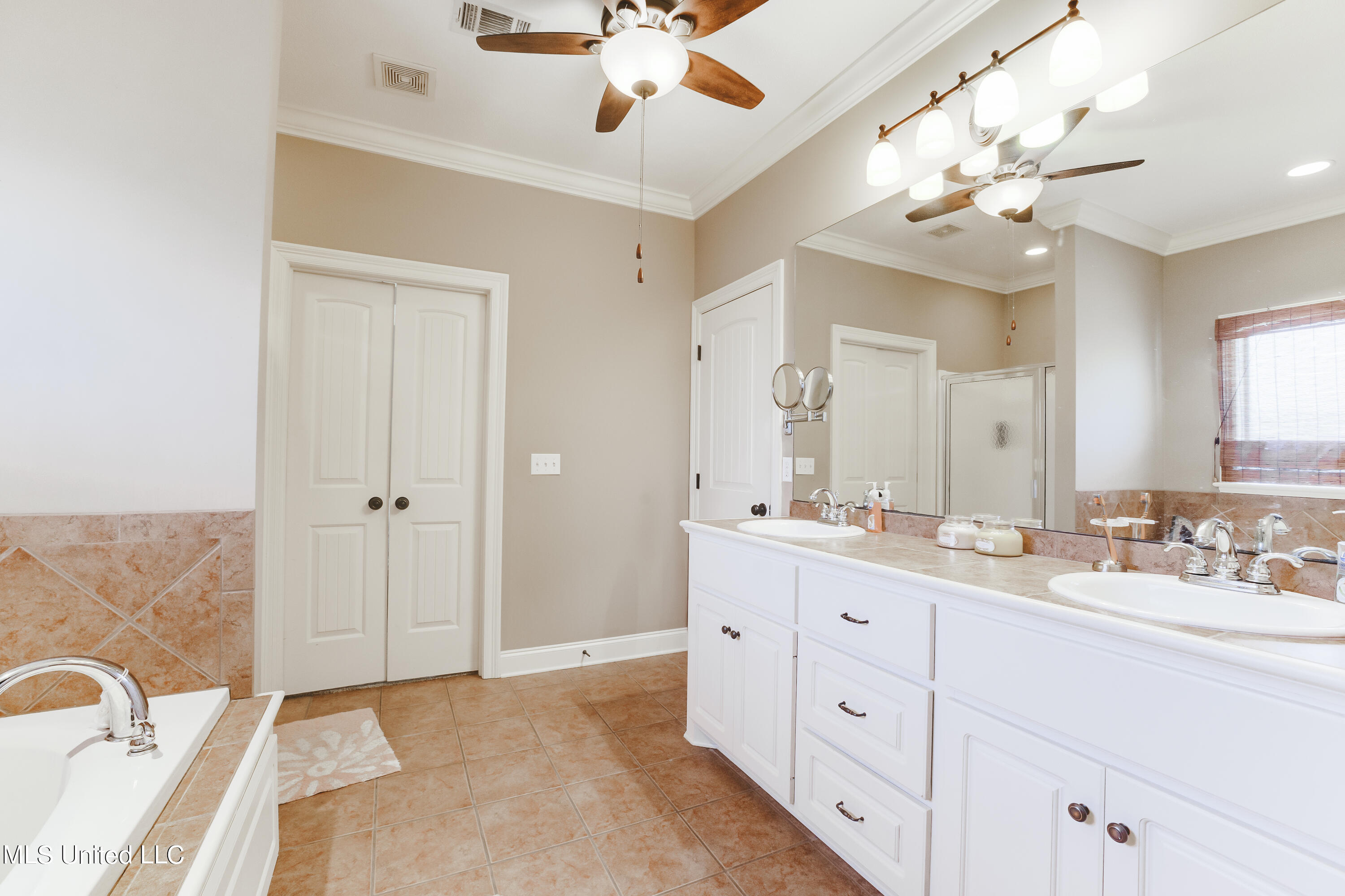 646 Westhill Road Brandon, MS 39042 - Photo 23 of 37 R6__26881