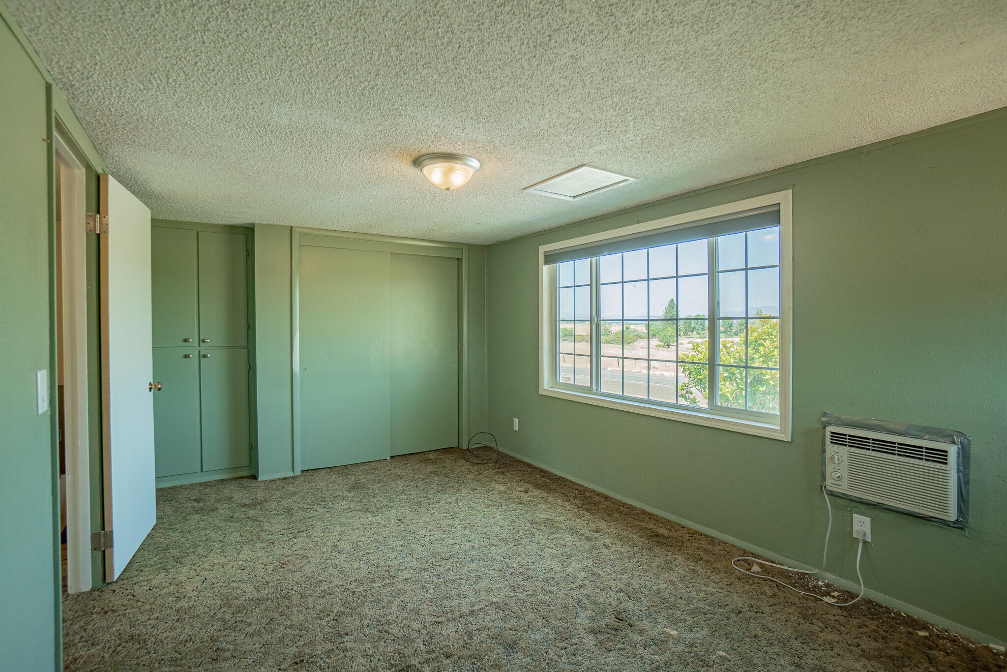 10601 Antioch Road White City, OR 97503 - Photo 8 of 18 DSC09852-HDR