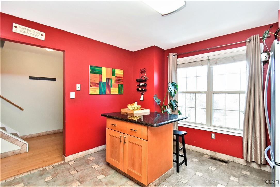 274 Ridgeview Drive Alburtis, PA 18011 - Photo 12 of 27 Gallery Image 12