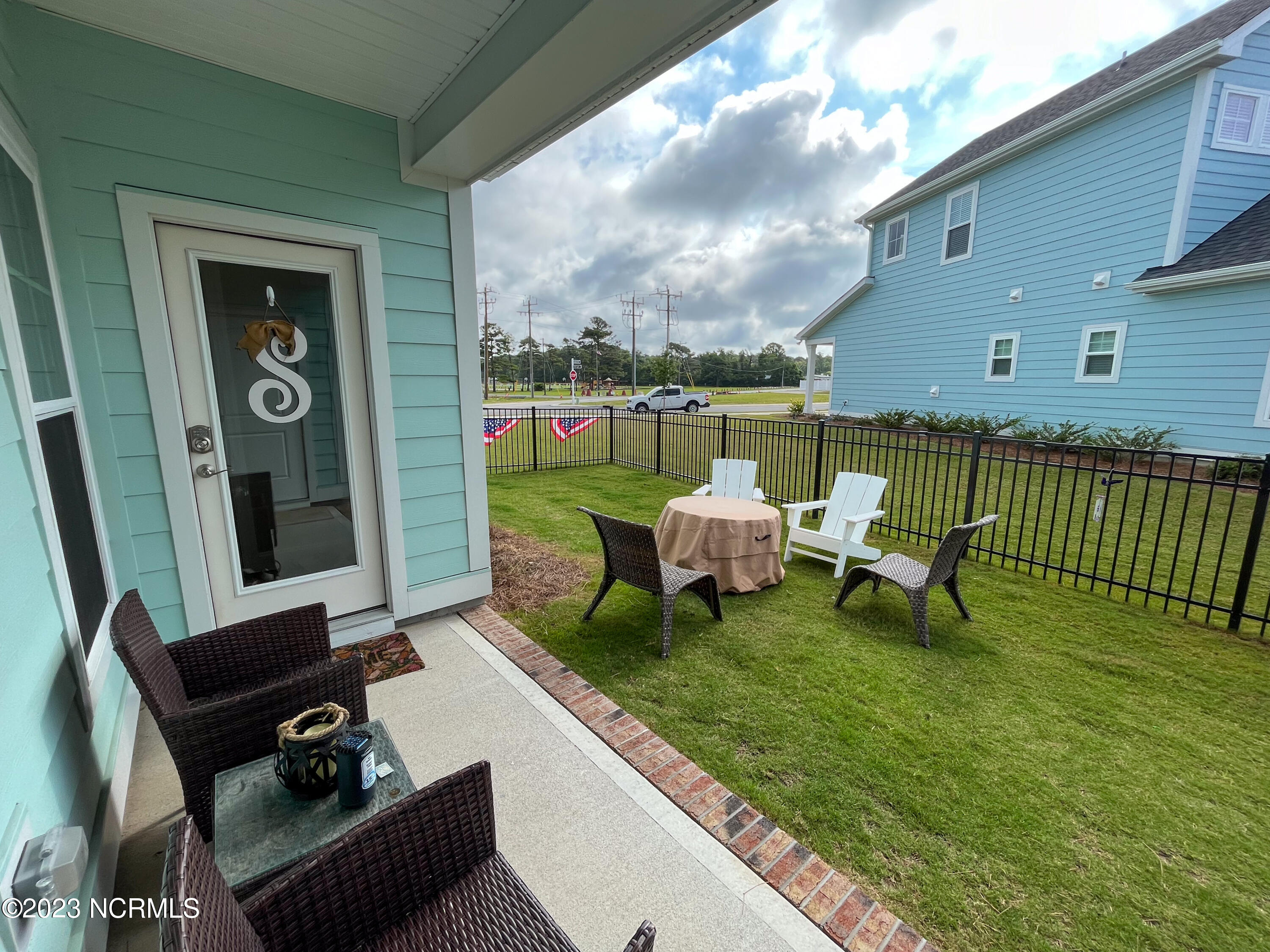 198 Freedom Park Road Beaufort, NC 28516 - Photo 14 of 32 198_Freedom_Interior17