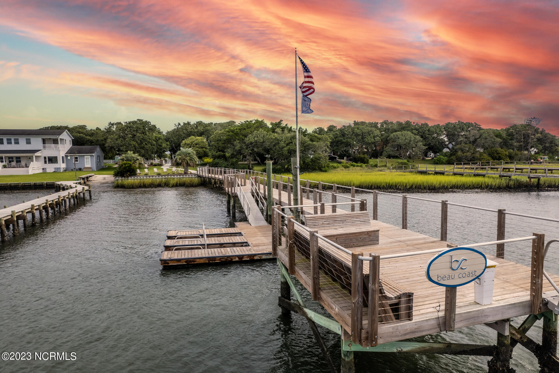 198 Freedom Park Road Beaufort, NC 28516 - Photo 32 of 32 Day Dock_07