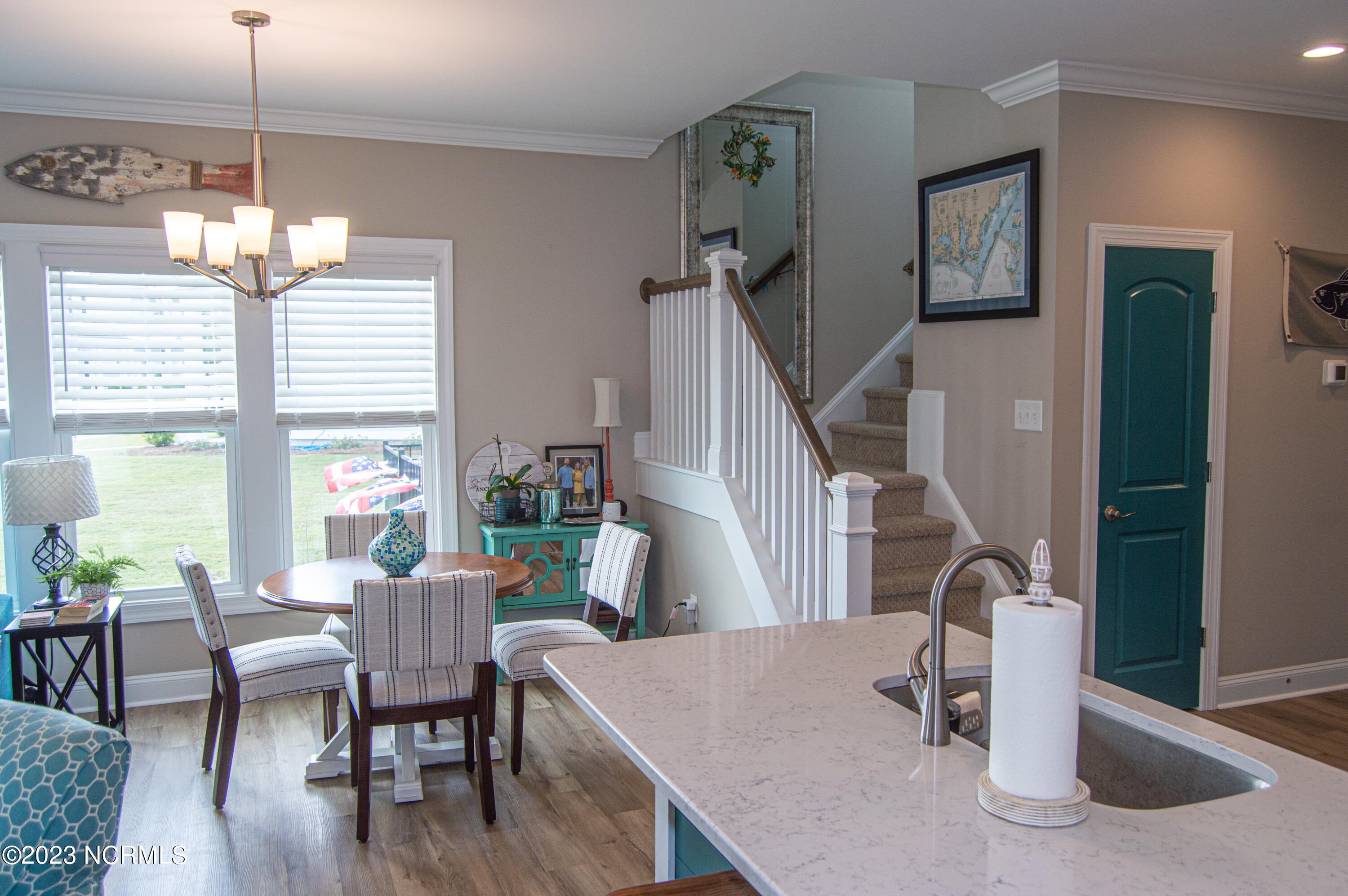 198 Freedom Park Road Beaufort, NC 28516 - Photo 5 of 32 198_Freedom_Interior06