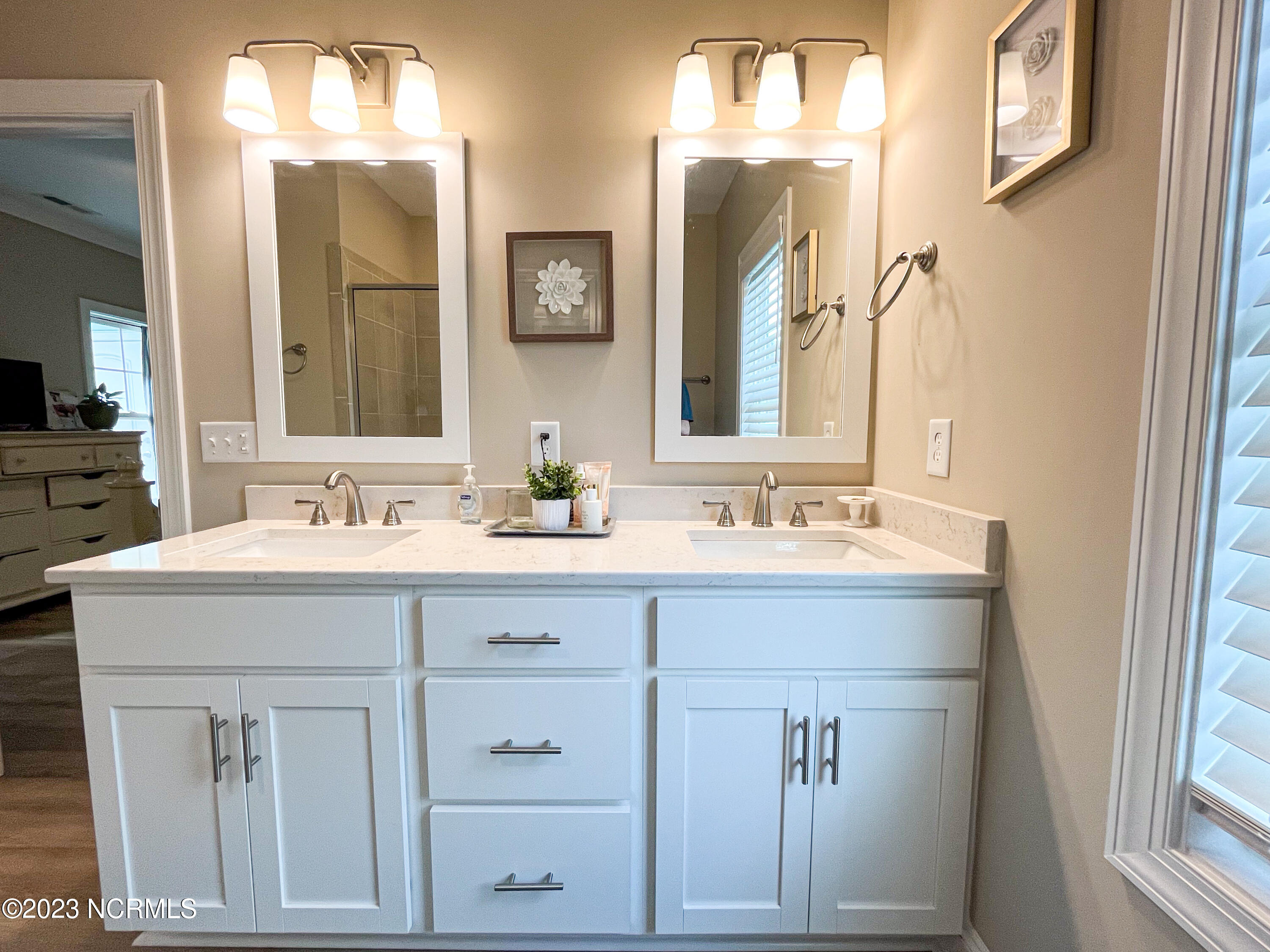 198 Freedom Park Road Beaufort, NC 28516 - Photo 7 of 32 198_Freedom_Interior21