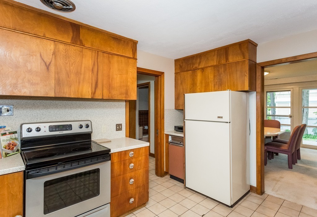 6 Meadowbrook Road Longmeadow, MA 01106 - Photo 15 of 30 Gallery Image 15