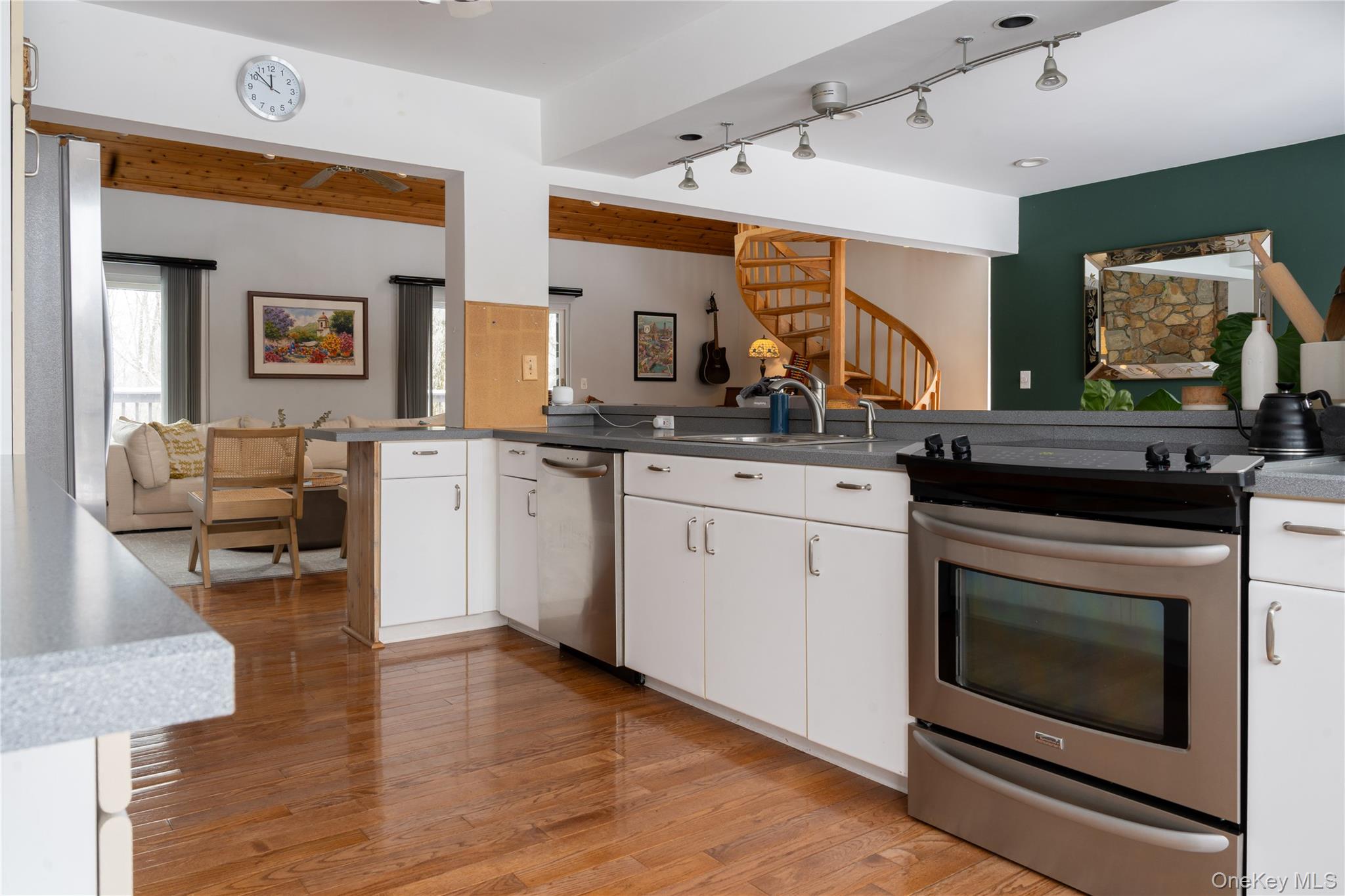 224 Last Road Middletown, NY 10941 - Photo 14 of 39 a kitchen with a stove and cabinets