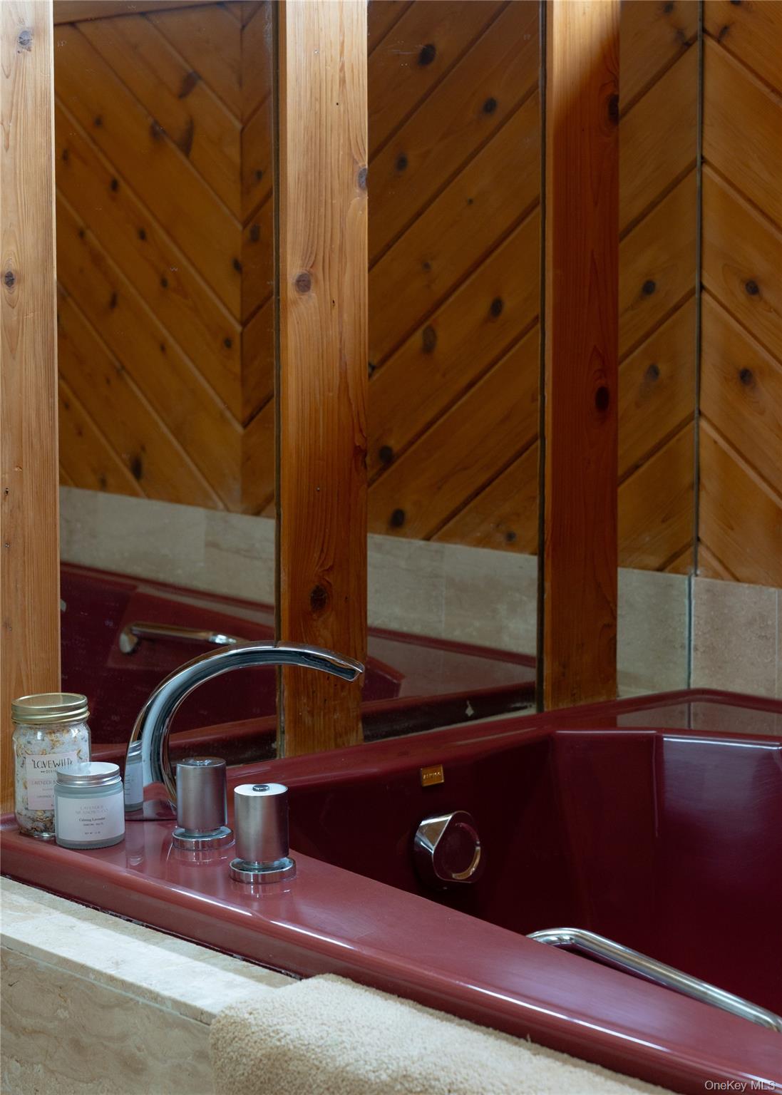 224 Last Road Middletown, NY 10941 - Photo 30 of 39 a room with mirror and window