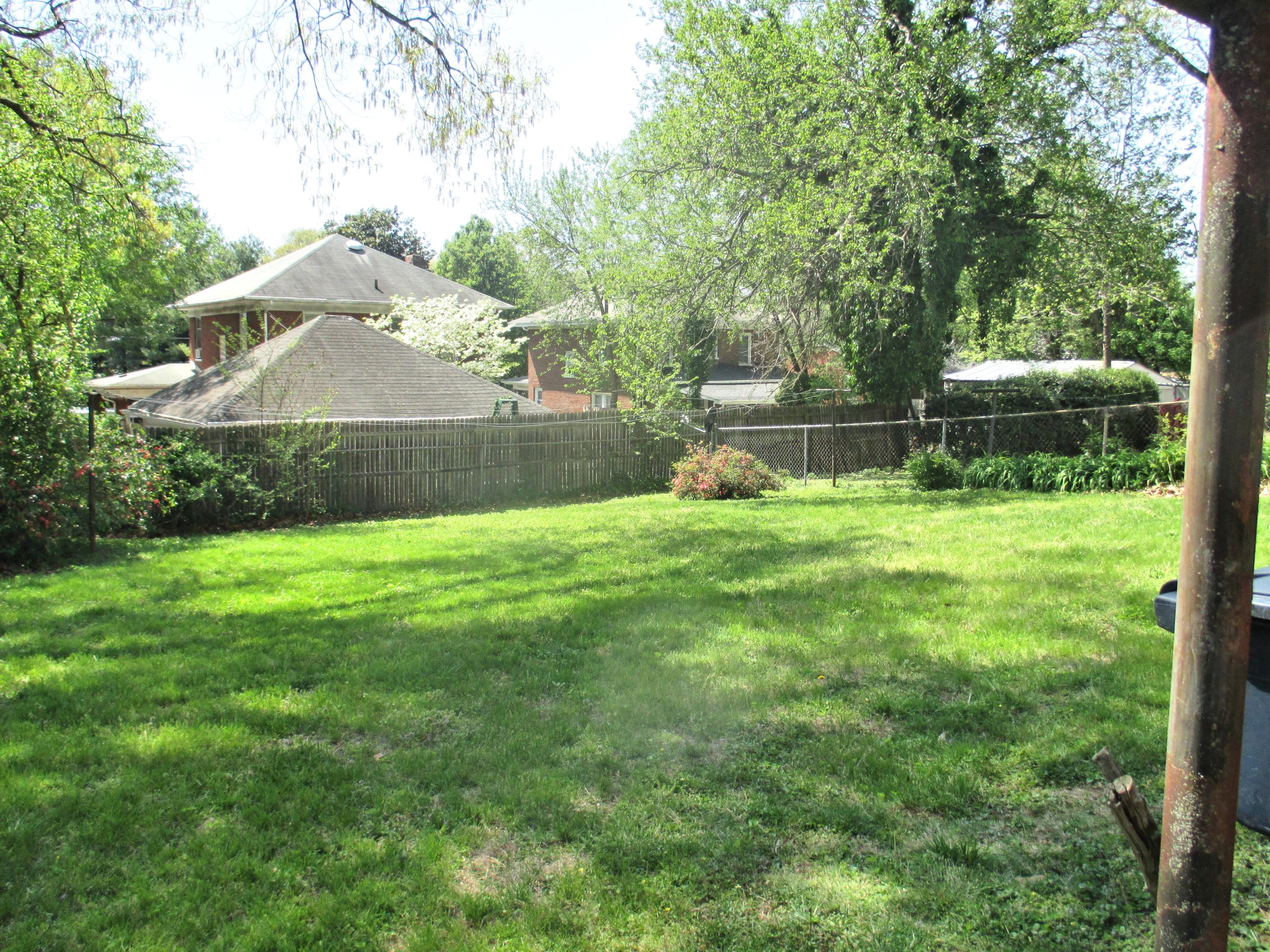 2114 Holley Road Roanoke, VA 24012 - Photo 21 of 22 23-Backyard