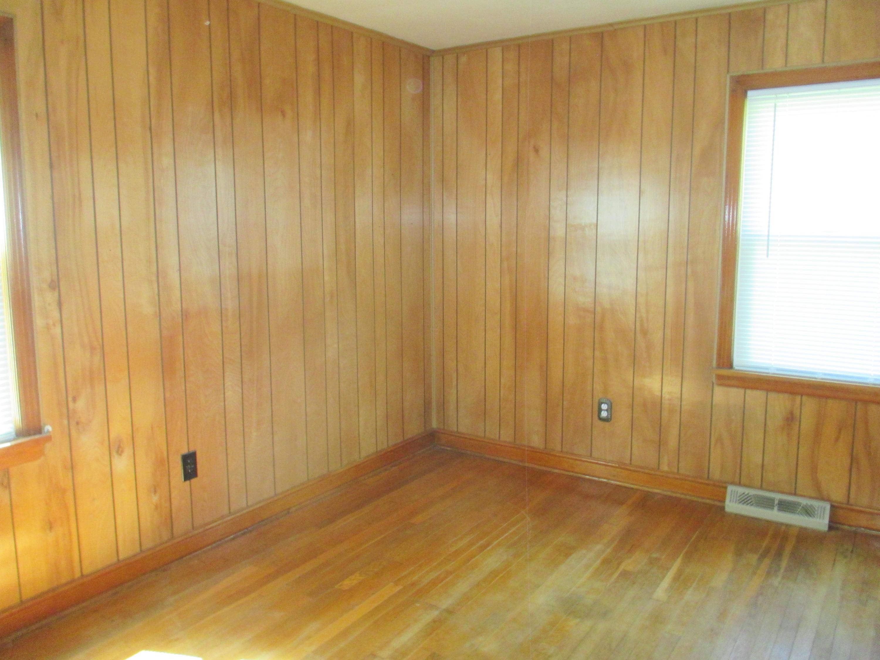 2114 Holley Road Roanoke, VA 24012 - Photo 9 of 22 11-Bd
