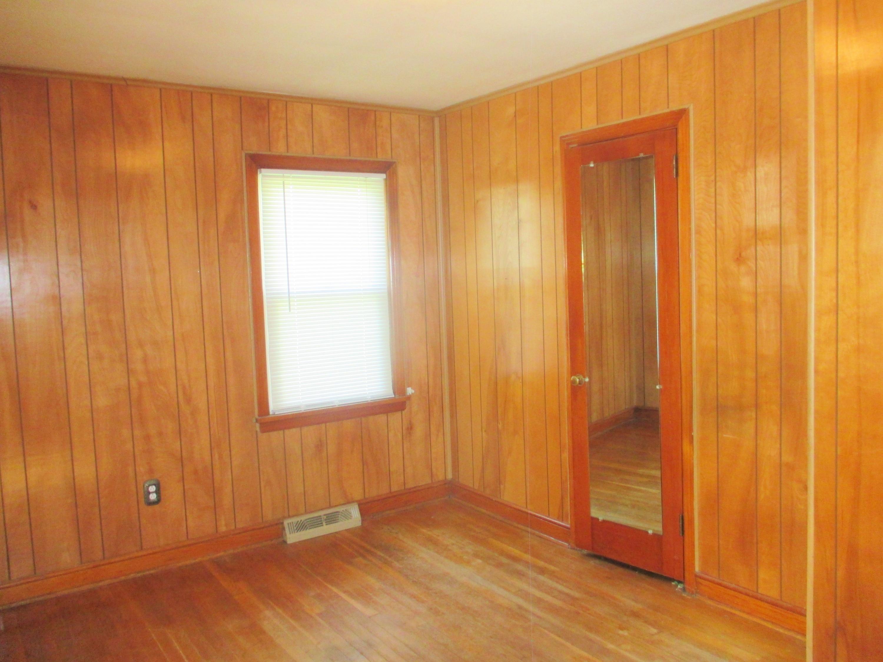 2114 Holley Road Roanoke, VA 24012 - Photo 10 of 22 12-Bd