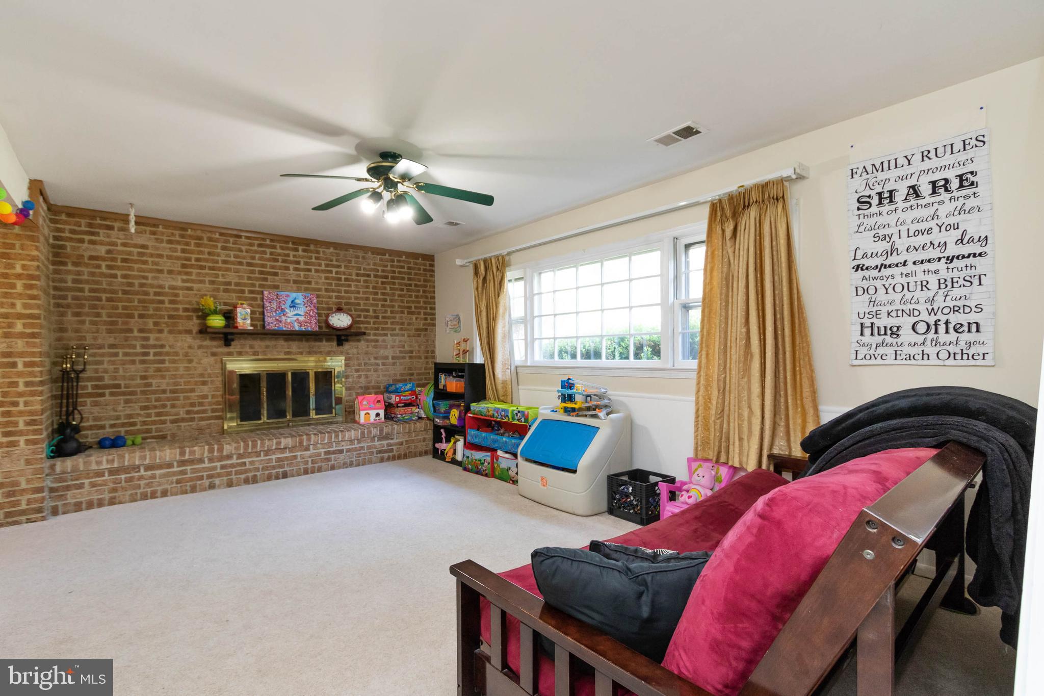 3132 Flintlock Road Fairfax, VA 22030 - Photo 14 of 37 Family Room