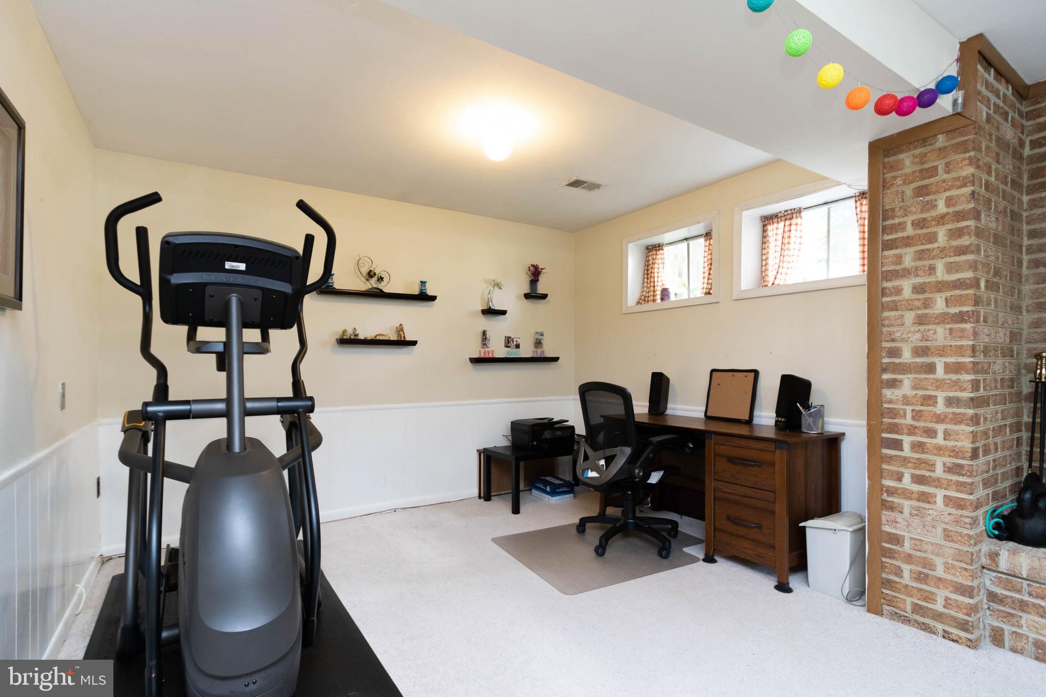 3132 Flintlock Road Fairfax, VA 22030 - Photo 17 of 37 Family Room