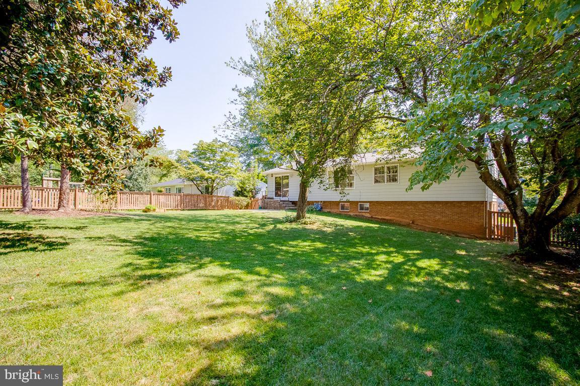 3132 Flintlock Road Fairfax, VA 22030 - Photo 32 of 37