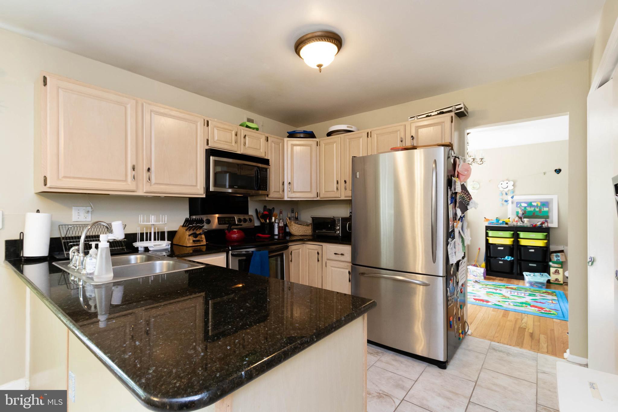 3132 Flintlock Road Fairfax, VA 22030 - Photo 7 of 37 Updated Kitchen