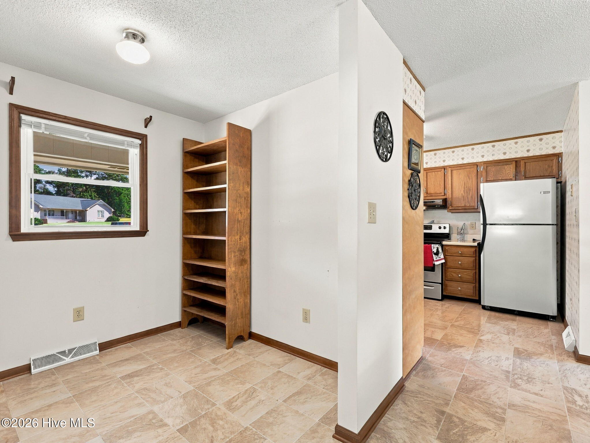 519 Edwards Road Jacksonville, NC 28540 - Photo 22 of 61 Multi-purpose Room off Kitchen
