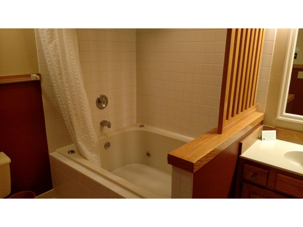 782 East Mountain Road, Unit C4 Killington, VT 05751 - Photo 9 of 19 Gallery Image 9