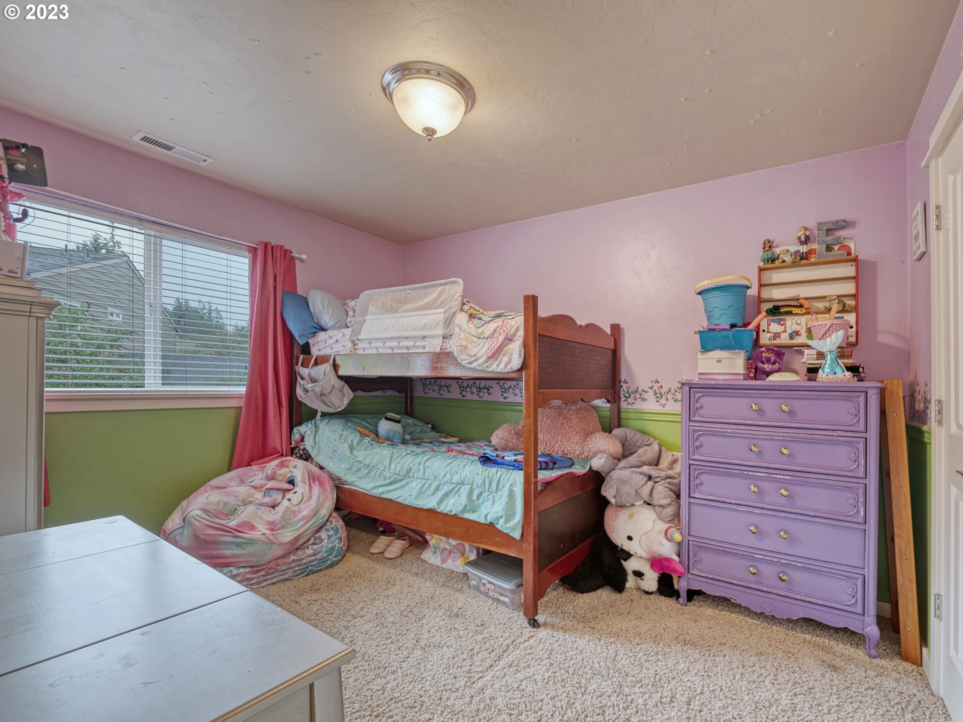 266 South 67th Court Springfield, OR 97478 - Photo 16 of 27 Bedroom