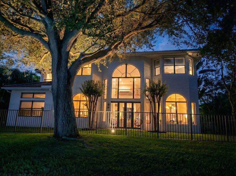 8849 Valhalla Drive Delray Beach, FL 33446 - Photo 30 of 51 Back of House at Night