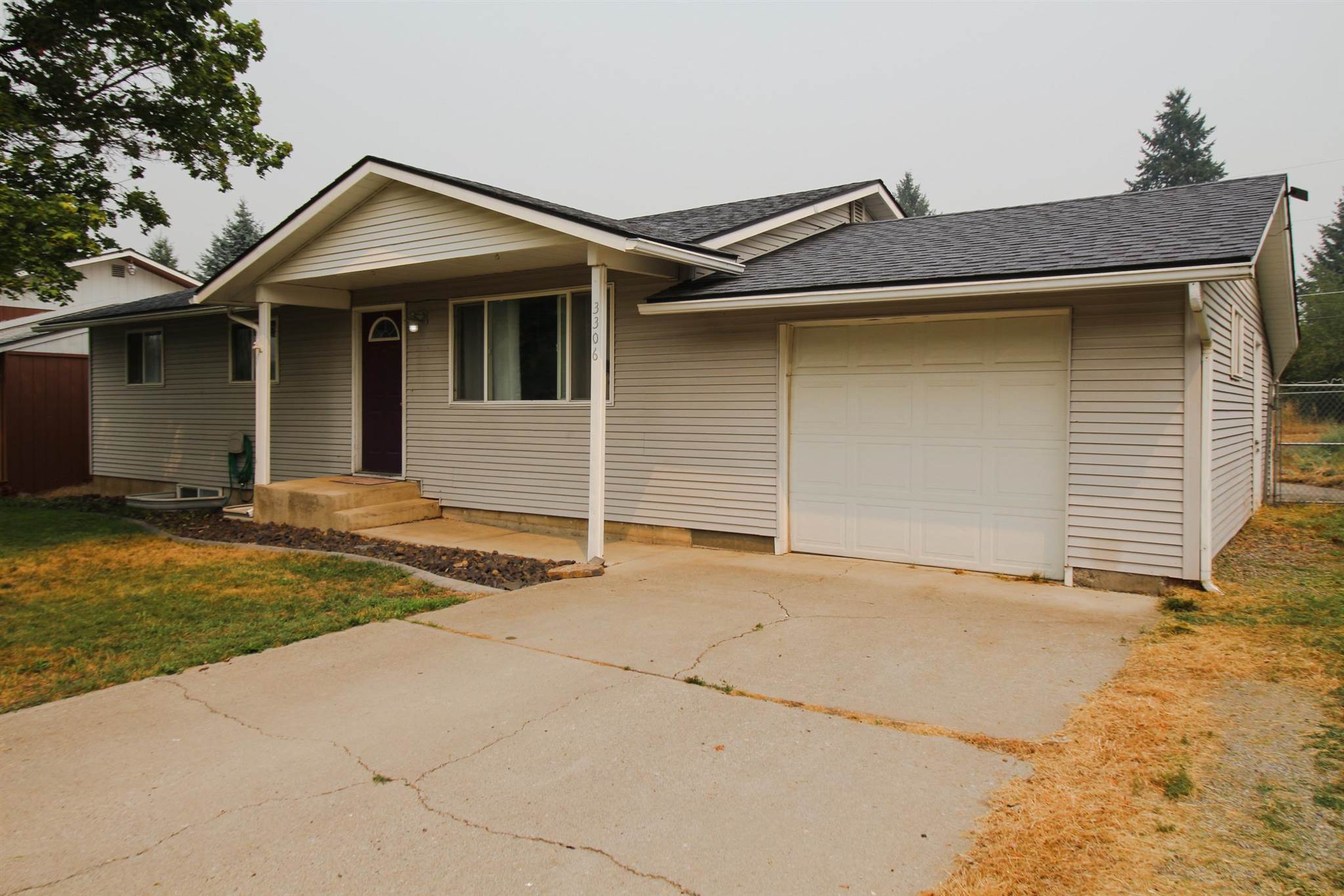 3306 North Edgerton Road Spokane Valley, WA 99212 - Photo 3 of 32 Gallery Image 3